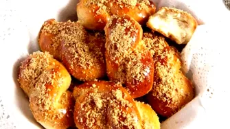 Secretul mucenicilor rumeni și bine însiropați! Rețeta tradițională pe care trebuie să o respectați