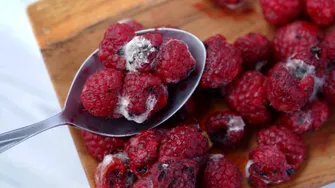 Alimente pe care le poți consuma chiar și după ce au prins mucegai