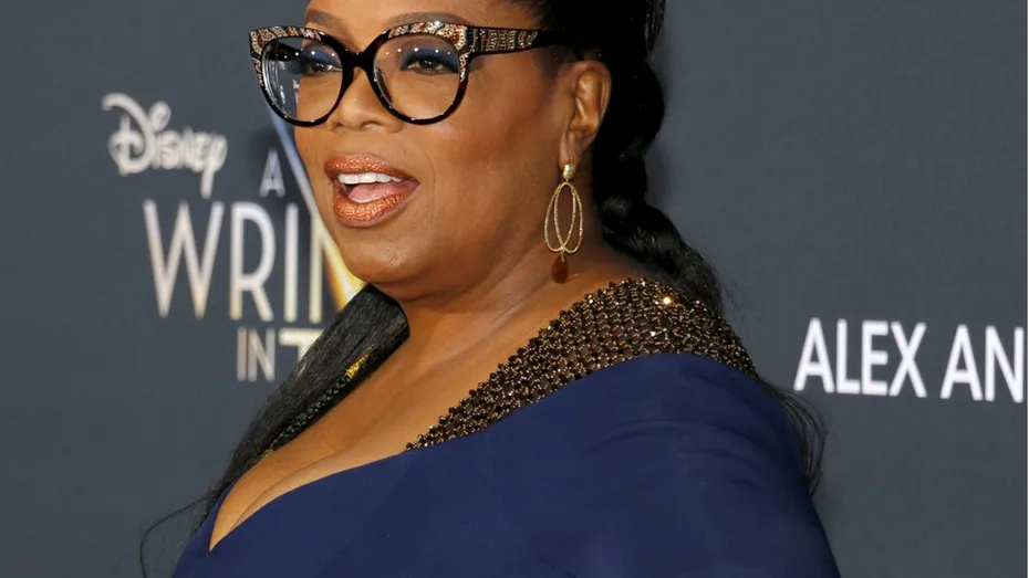 Mesajul emoţionat pe care Oprah îl transmite absolvenţilor din 2020