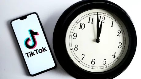 TikTok va limita automat timpul de utilizare pentru copii și adolescenți la 1 oră pe zi, din motive de securitate și sănătate