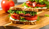 Care este cel mai sănătos sandwich? Ingredientul care îl poate transforma într-o bombă calorică