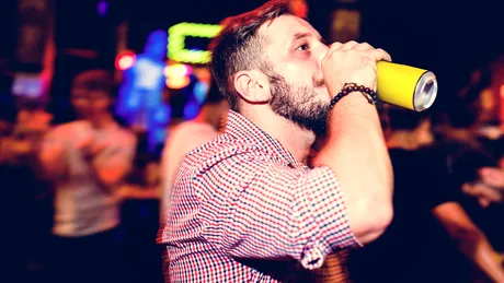 Am făcut calculul! Câte calorii are o bere la 0,5 litri, de fapt. Ce se întâmplă dacă bei câte 2 pe zi