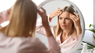 Uleiul natural care estompează ridurile peste noapte. Rezultatele sunt uimitoare