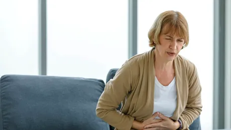 Ceaiuri pentru refluxul gastric – remedii naturale care calmează rapid disconfortul