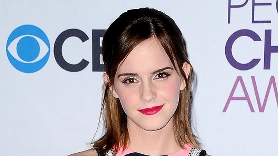 Emma Watson, într-o ţinută ciudată la People's Choice Awards