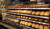 Pâinea care îmbătrânește fără să-ți dai seama. Majoritatea românilor o cumpără din supermarket