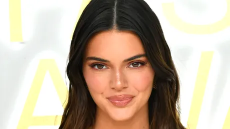 Kendall Jenner, ca un înger la CFDA Fashion Awards