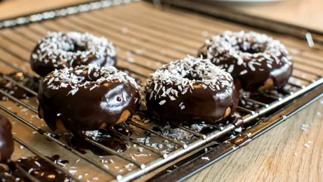 Rețetele de gogoși care nu îngrașă. Sunt variante coapte, fără prăjeală în ulei