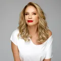 Ileana Badiu lansează cartea biografică „Tăcerea nu e întotdeauna de aur” în care dezvăluie povești neștiute din viața ei