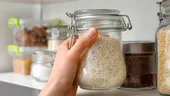 Condimentul pe care să-l pui în punga de orez să rămână proaspăt până la doi ani. Nu se mai strică și nu mai face mucegai