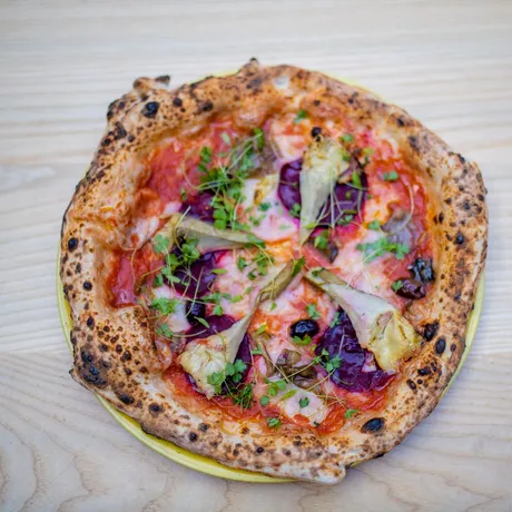 Cele mai bune rețete de pizza vegetariană. Fiecare e o combinație perfectă de tradiție și gust desăvârșit