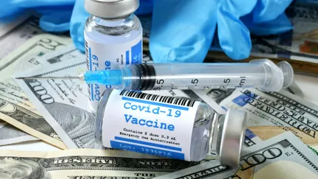 Vaccinurile anti-COVID nu vor mai fi gratuite. Cât vor costa „la liber” pentru persoanele care nu au asigurare de sănătate