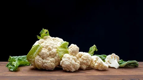 Nu mai fierbe conopida! Metoda deosebit de simplă care îi oferă mai mult gust