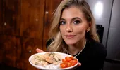Cum gătește Andreea Ibacka somon cu sos alb. Printre ingrediente sunt și smântâna de gătit și parmezanul