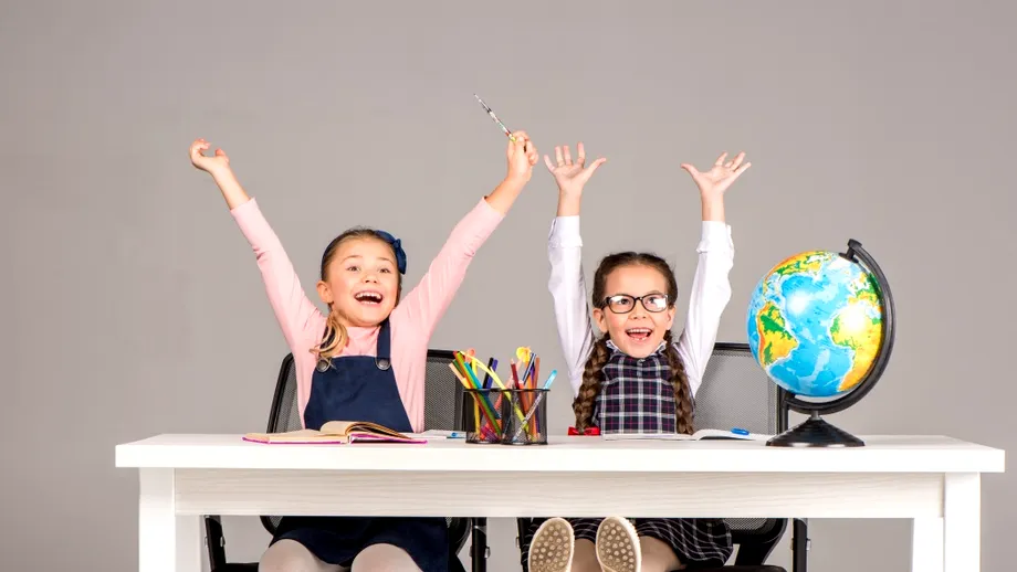 Ce criterii trebuie îndeplinite atunci când alegem biroul și scaunul pentru copii