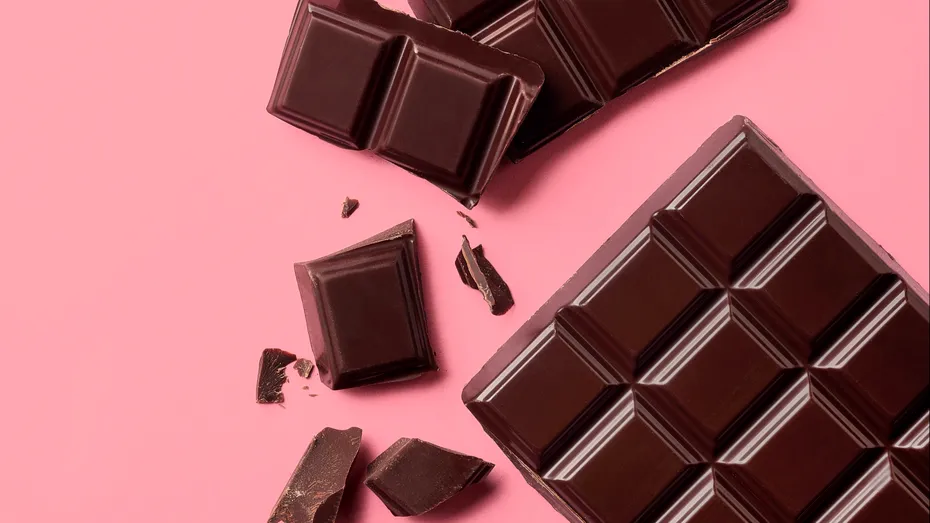 Ciocolata neagră: beneficii în procesul de slăbire