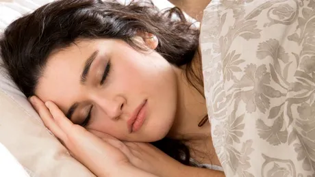 Motivul ştiinţific pentru care femeile simt nevoia să doarmă mai mult decât bărbaţii